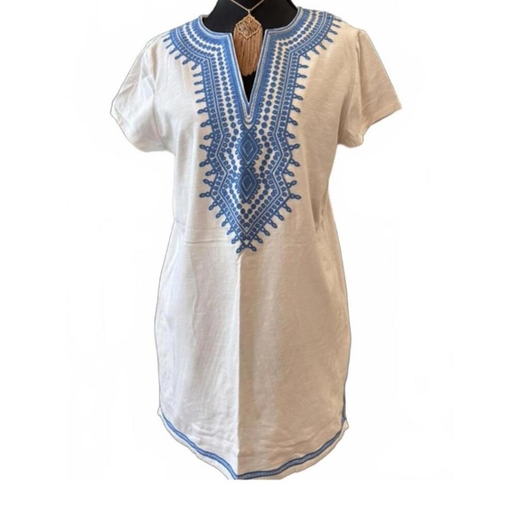 C. Wonder Dresses & Skirts - C. Wonder White Dress with Blue Embroidery